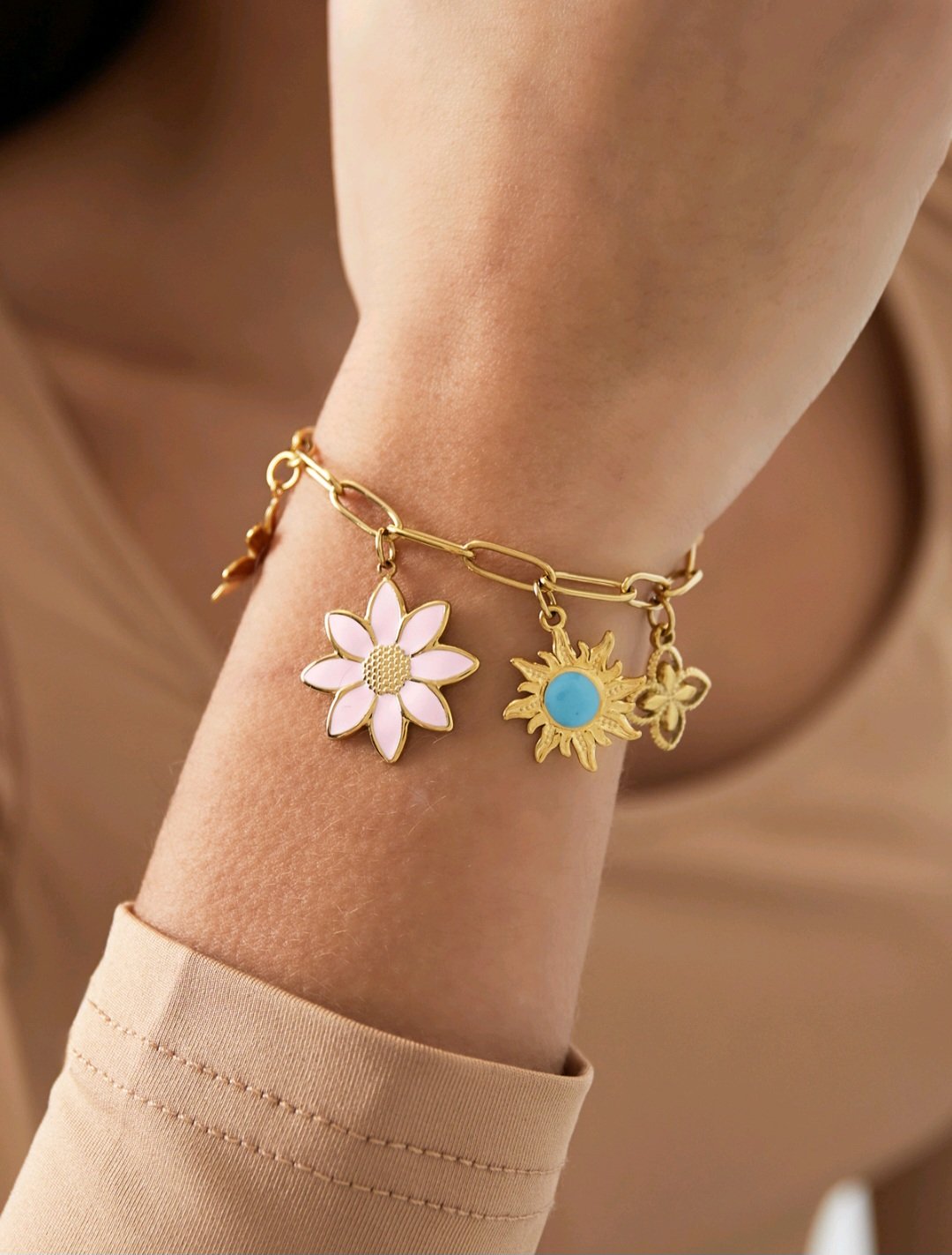 Bloom & blink bracelet