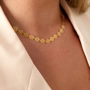 Flower necklage