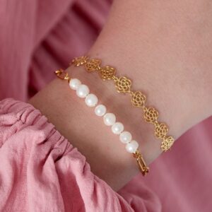 Flower bracelet