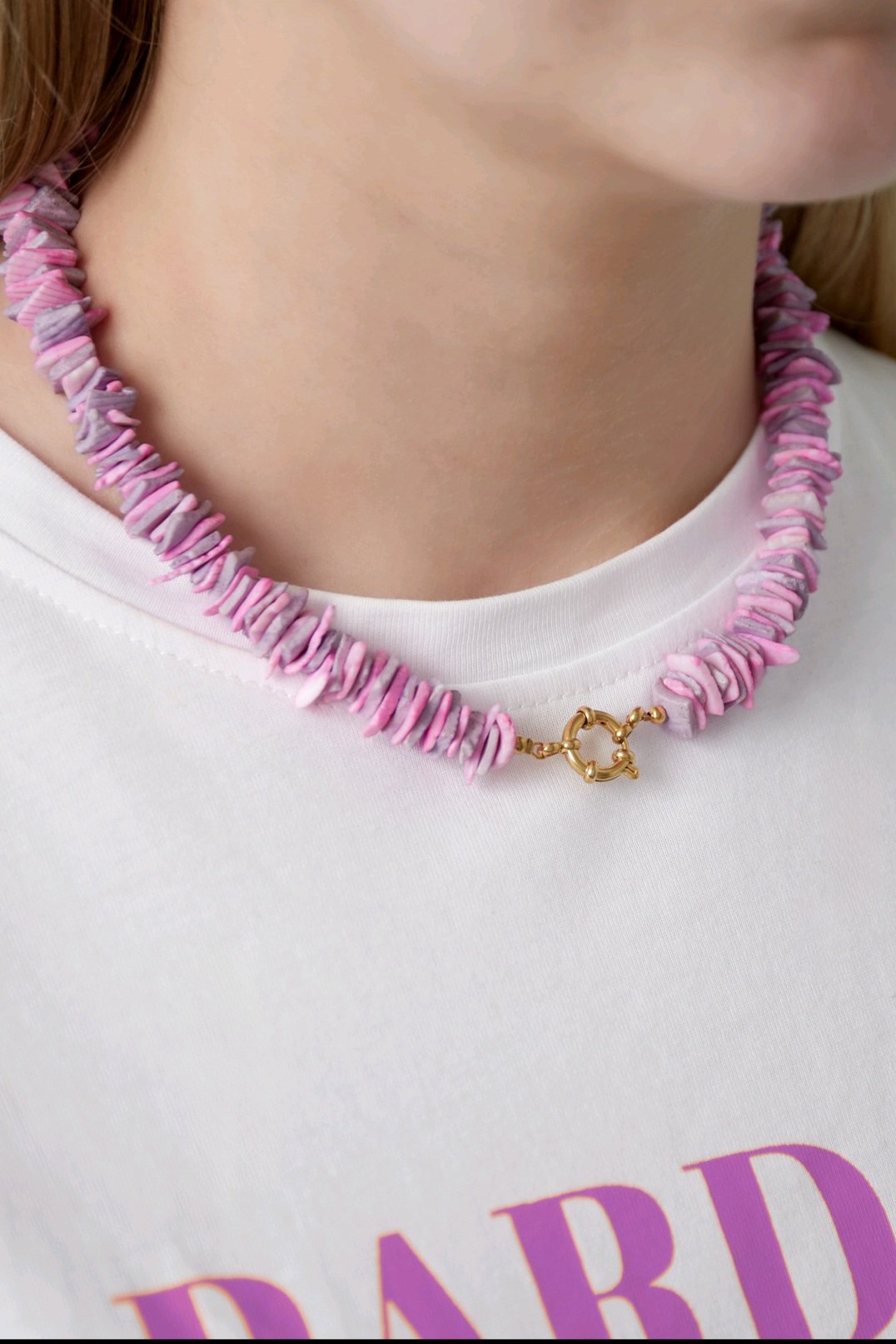 Seashell necklace pink