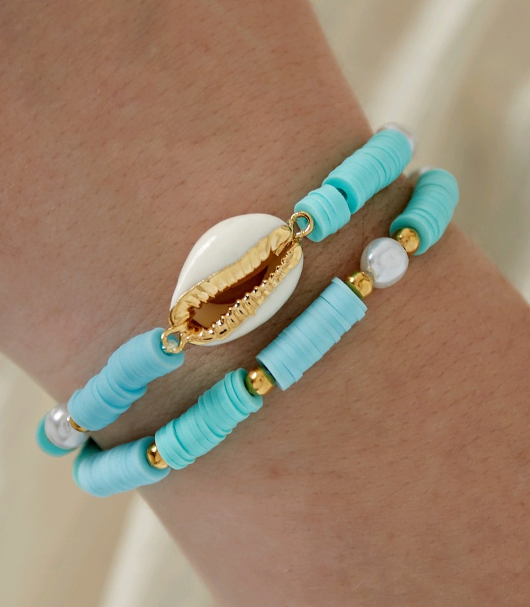 Blossom shell bracelet blue